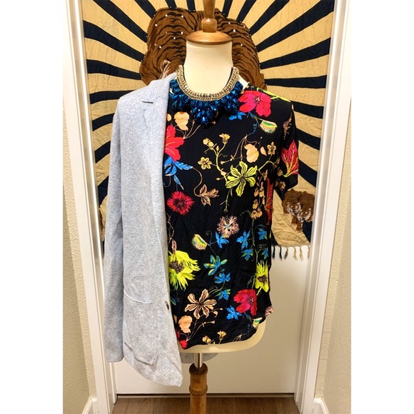 🌈 Stylish flower art top - Picture 7 of 8